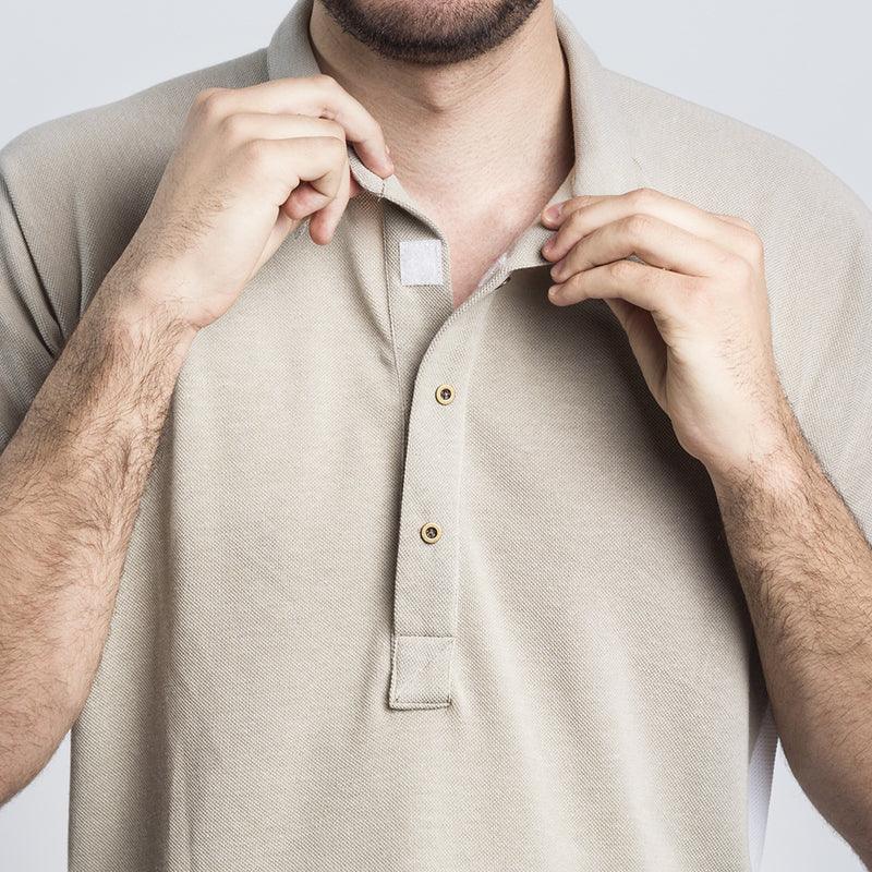 Polo avec fermeture velcro ou autoagrippante